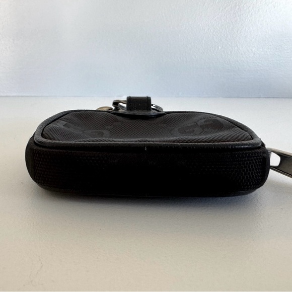 đź’ĄRAREđź’ĄGUCCI OFF THE GRID GIANT GG BLACK POUCH - Picture 3 of 4